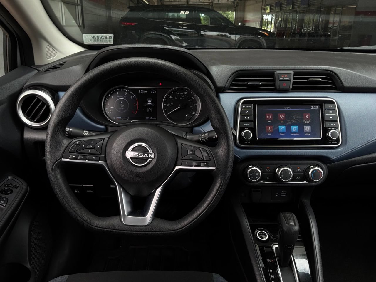 Used 2025 Nissan Versa SV FWD image 13