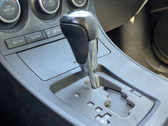 Used 2013 MAZDA MAZDA3 i Touring image 11