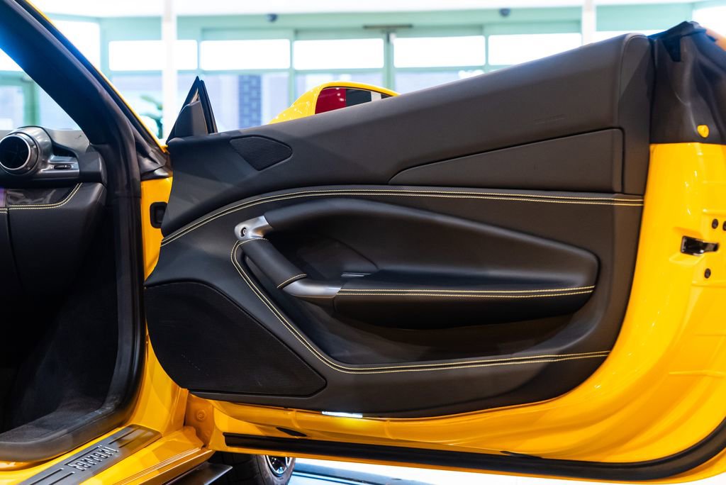 Certified 2023 Ferrari F8 Tributo RWD image 29