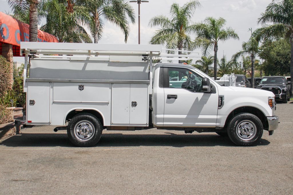 Used 2018 Ford F350 XL w/ Power Equipment Group RWD image 10
