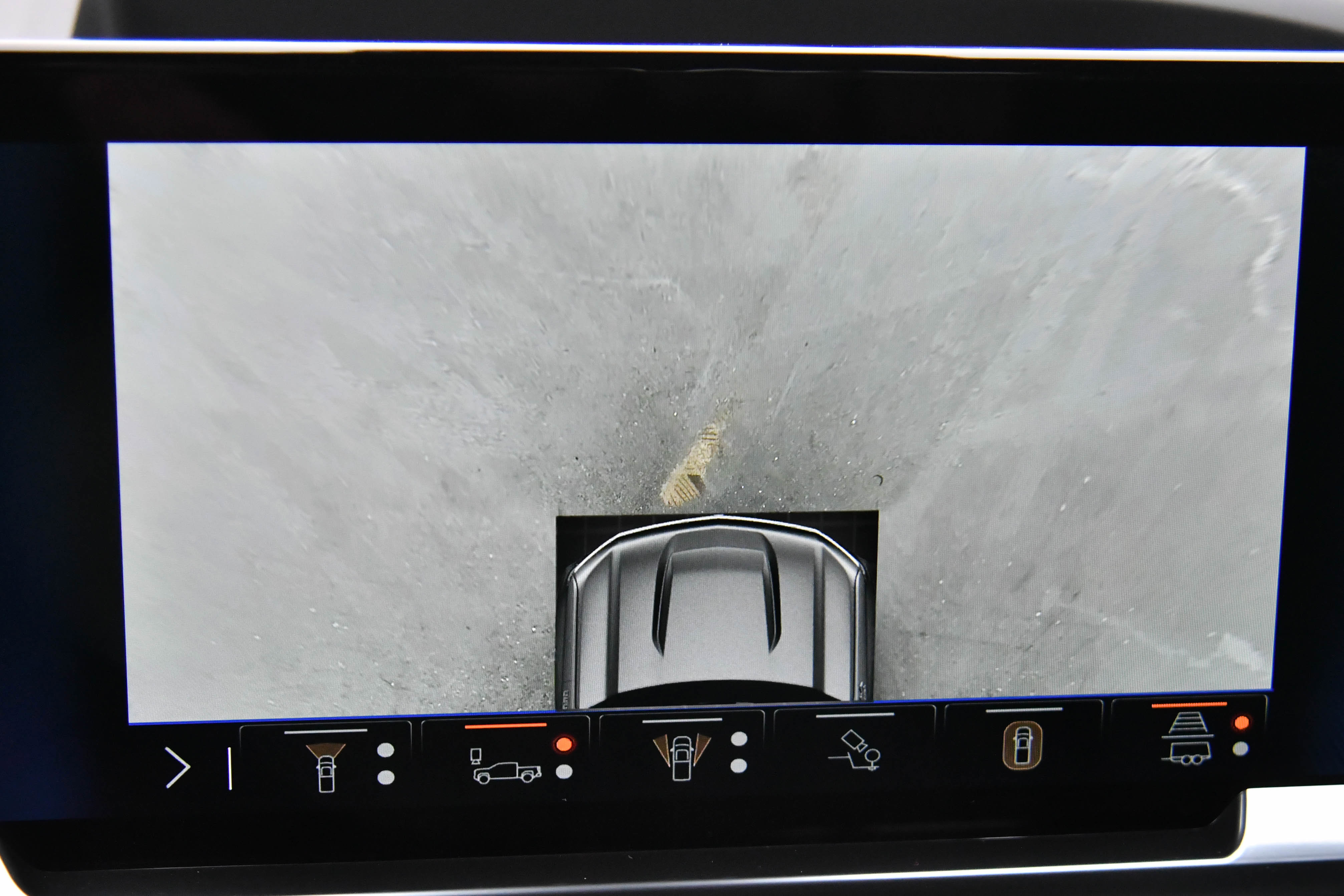 Used 2025 Chevrolet Silverado 1500 LTZ w/ Technology Package image 24