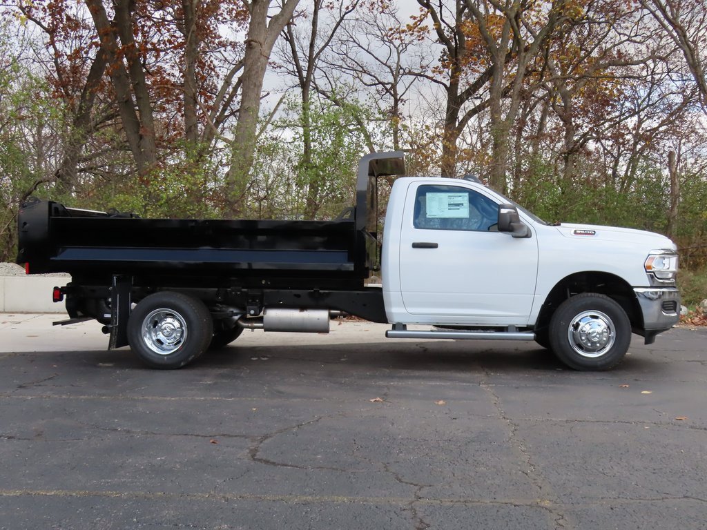 New 2024 RAM 3500 Tradesman image 3