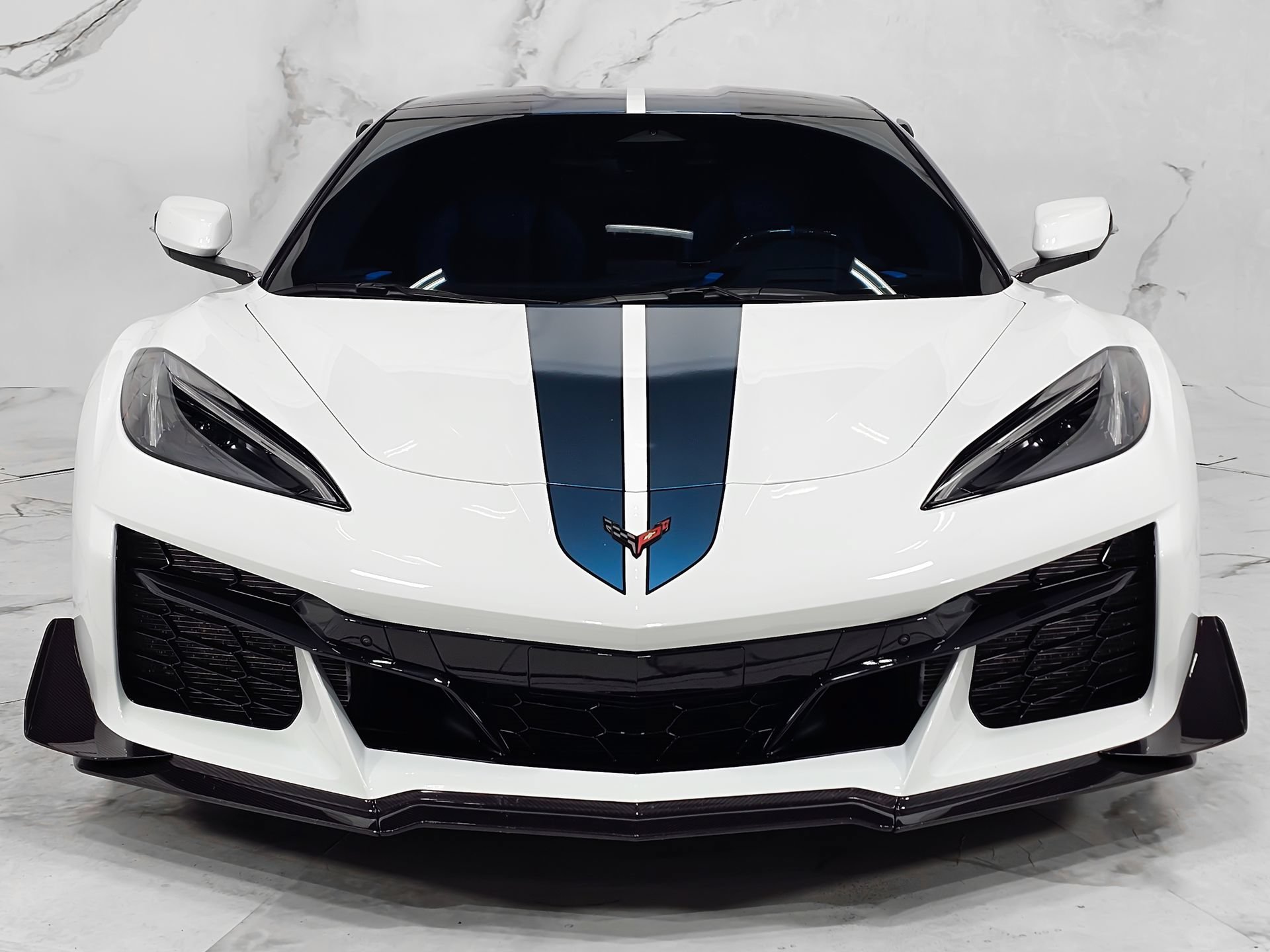 Used 2025 Chevrolet Corvette Z06 w/ Z07 Performance Package RWD image 8