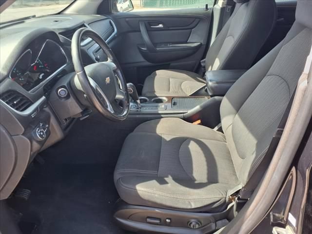 Used 2015 Chevrolet Traverse LT w/ Style and Technology Package FWD image 12