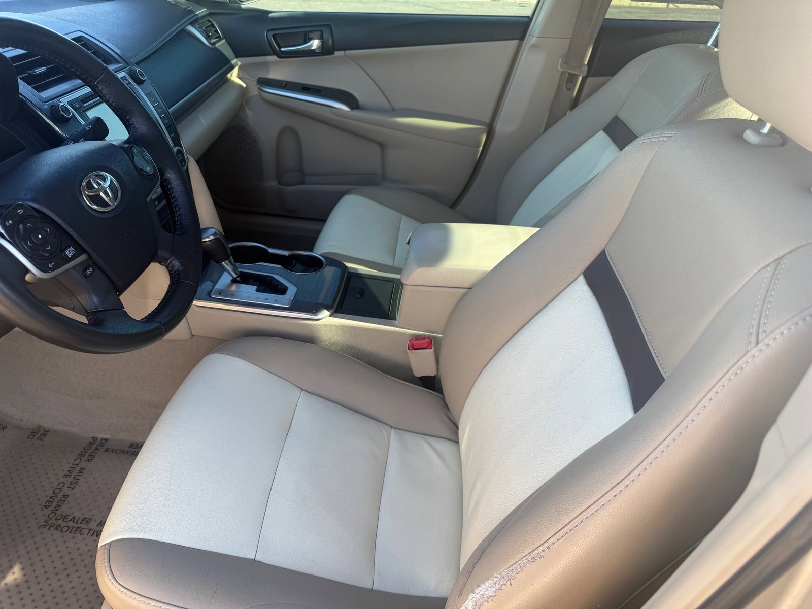 Used 2013 Toyota Camry XLE w/ Convenience Pkg image 10