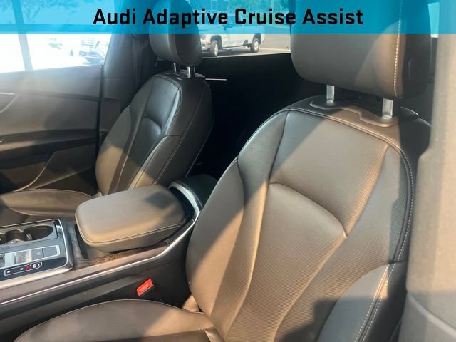 Used 2020 Audi Q8 Premium Plus w/ Premium Plus Package AWD/4WD image 17