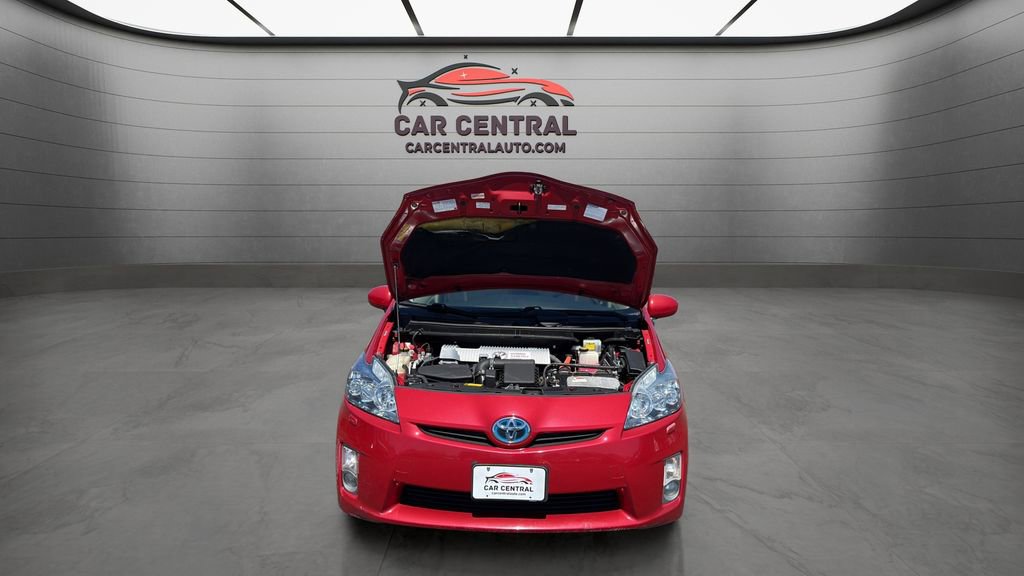 Used 2010 Toyota Prius Five FWD image 2