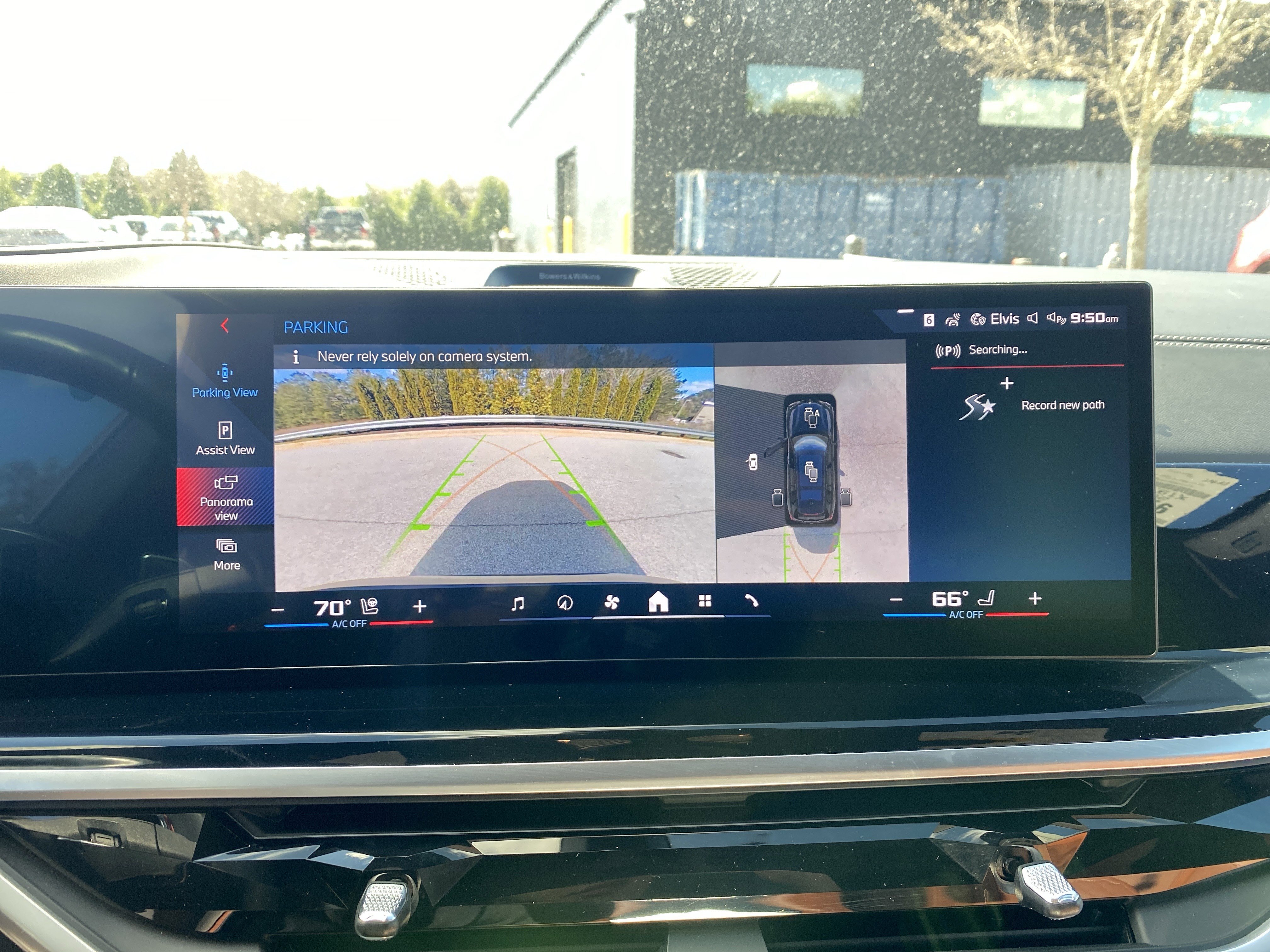 Used 2024 BMW X7 M60i w/ Executive Package image 24