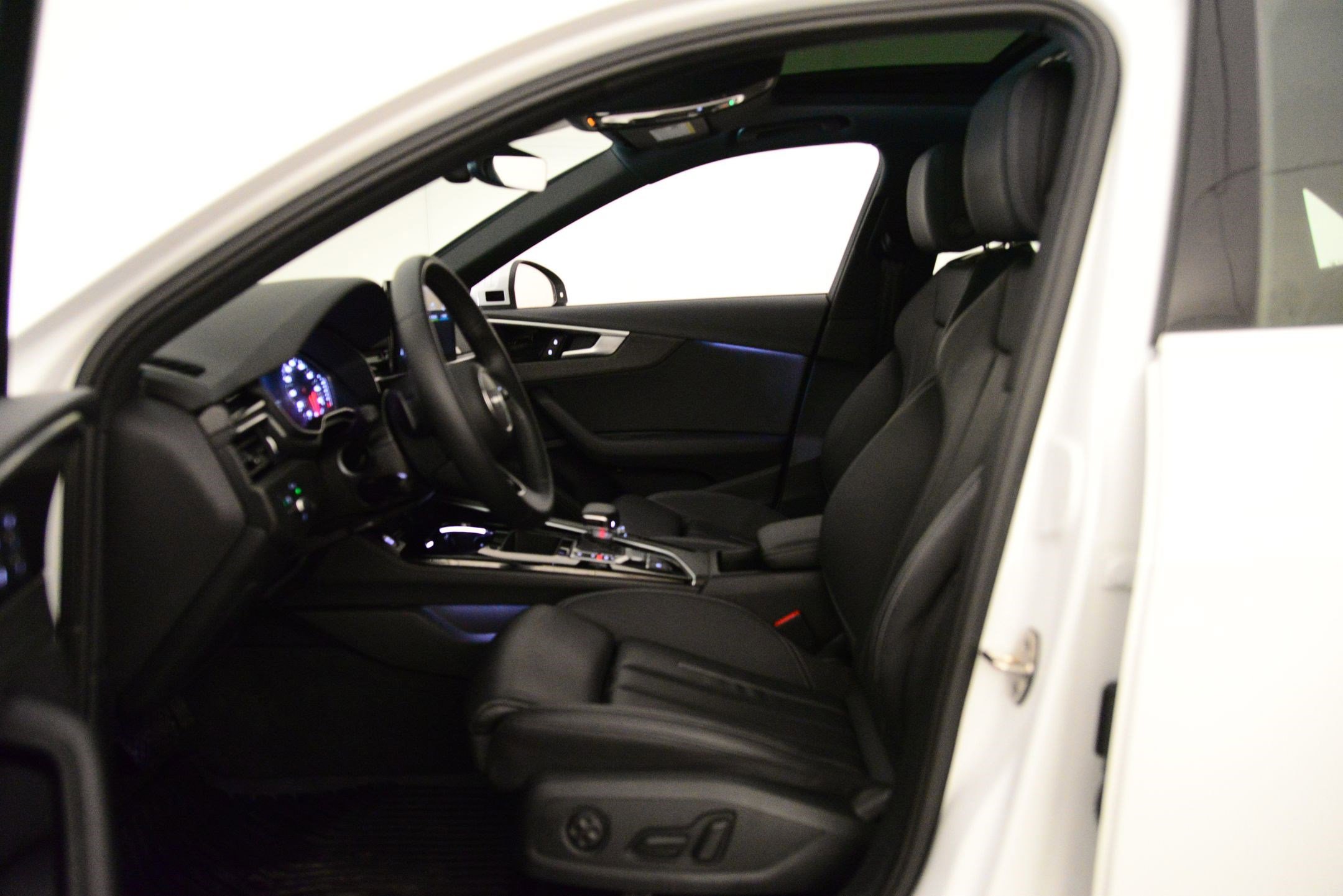 Certified 2023 Audi A4 2.0T Premium w/ Convenience Package image 28