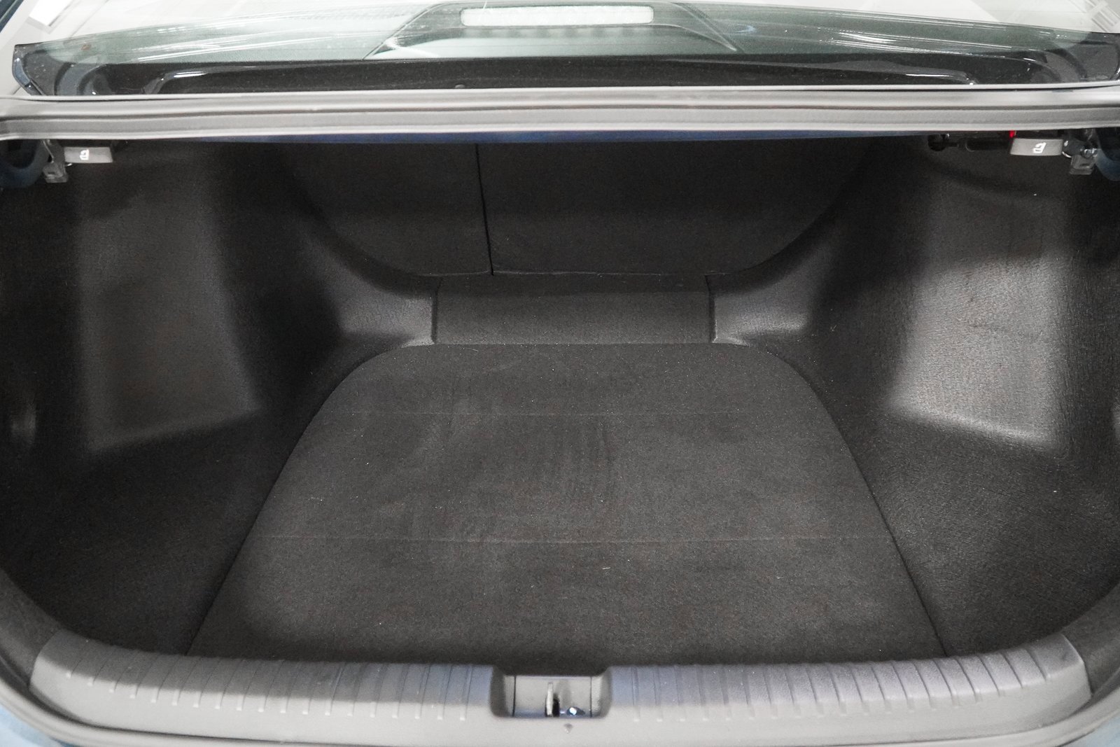 Certified 2025 Honda Accord SE image 9