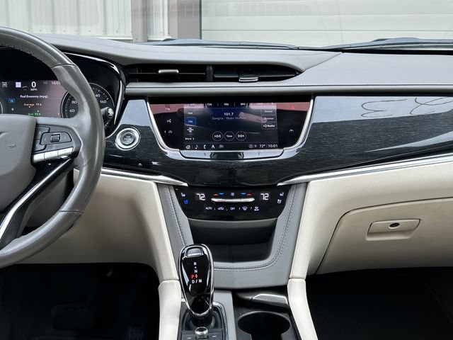 Used 2023 Cadillac XT6 Premium Luxury w/ Technology Package AWD/4WD image 21