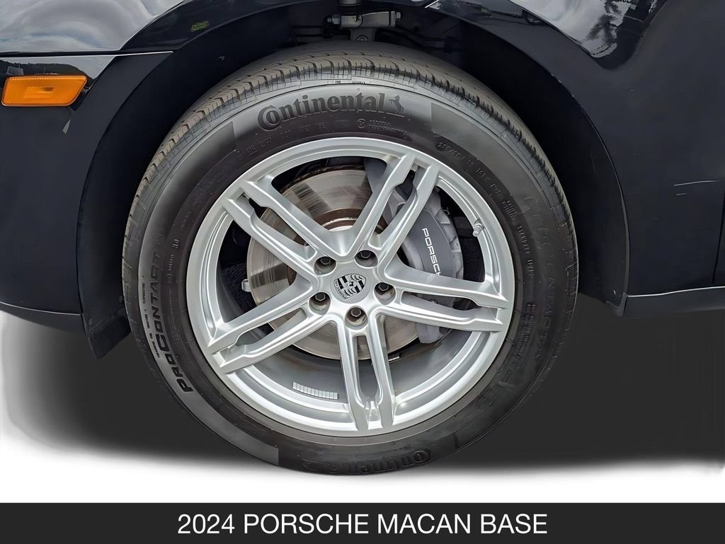 Used 2024 Porsche Macan AWD/4WD image 12