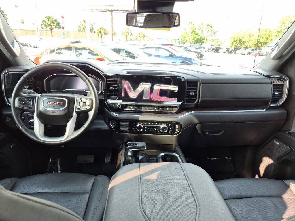 Used 2024 GMC Sierra 1500 SLT AWD/4WD image 13