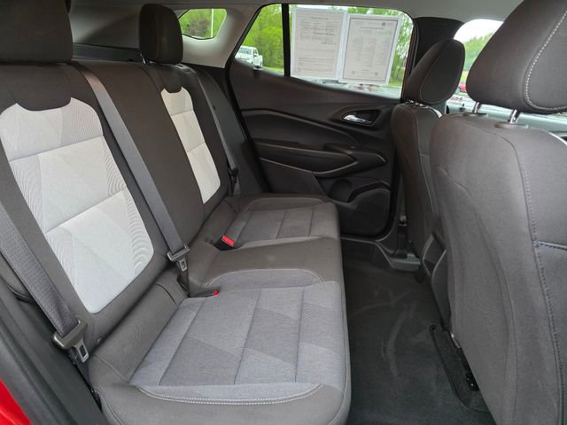 Used 2024 Chevrolet Trax LS w/ LS Convenience Package FWD image 20