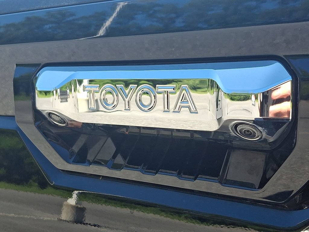 Used 2023 Toyota Tundra Limited AWD/4WD image 30