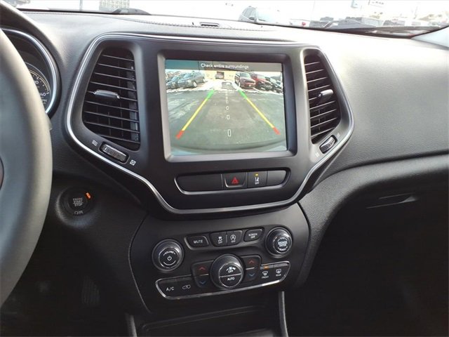 Certified 2022 Jeep Cherokee Latitude Lux image 23