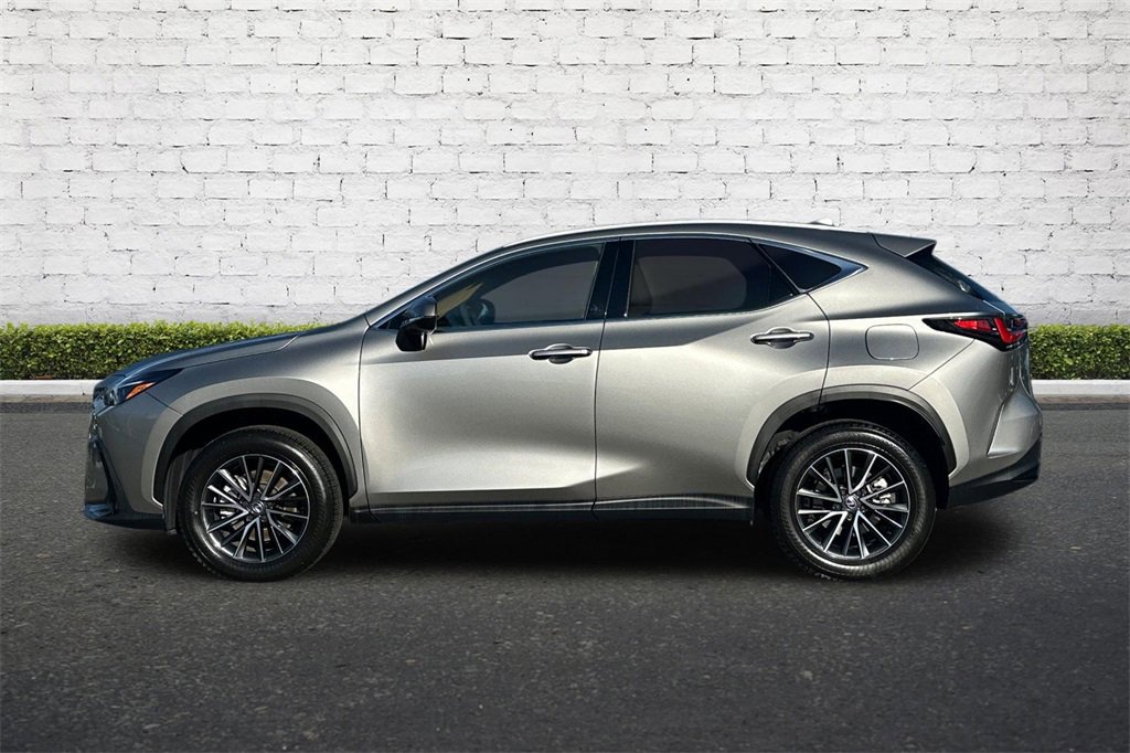 Used 2025 Lexus NX 250 FWD w/ Premium Package image 7