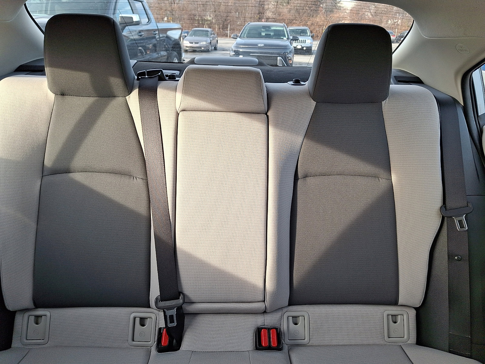 Used 2022 Toyota Corolla LE image 16