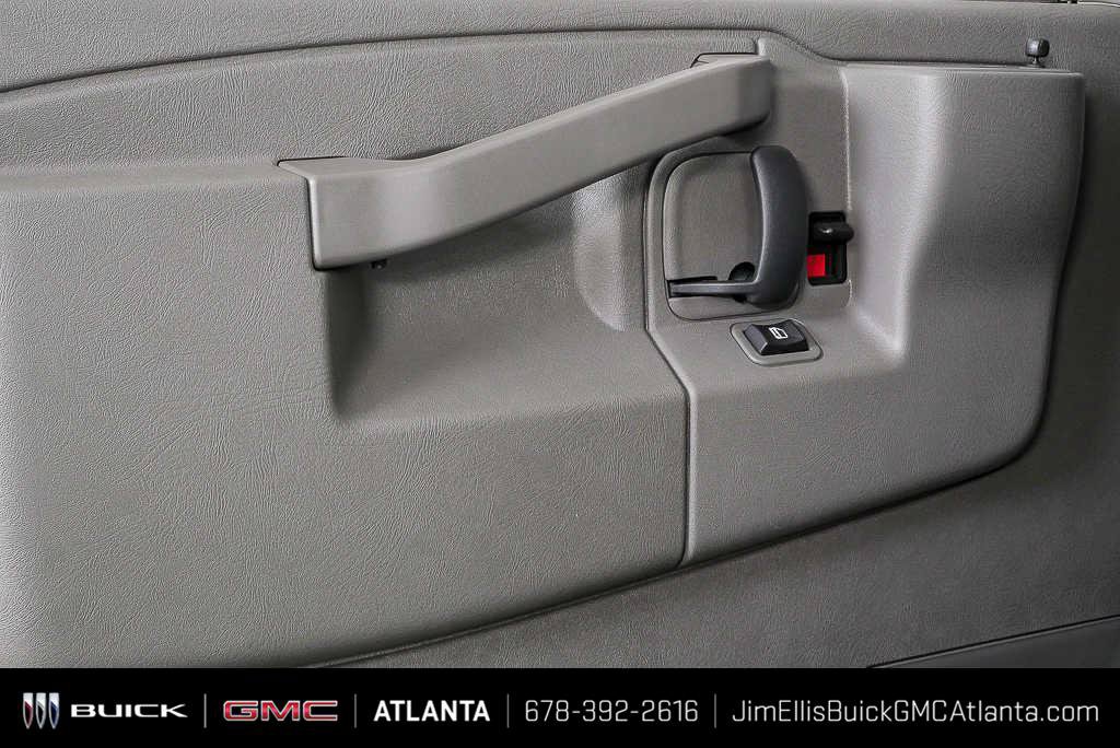 New 2025 GMC Savana 2500 w/ Driver Convenience Package RWD image 5