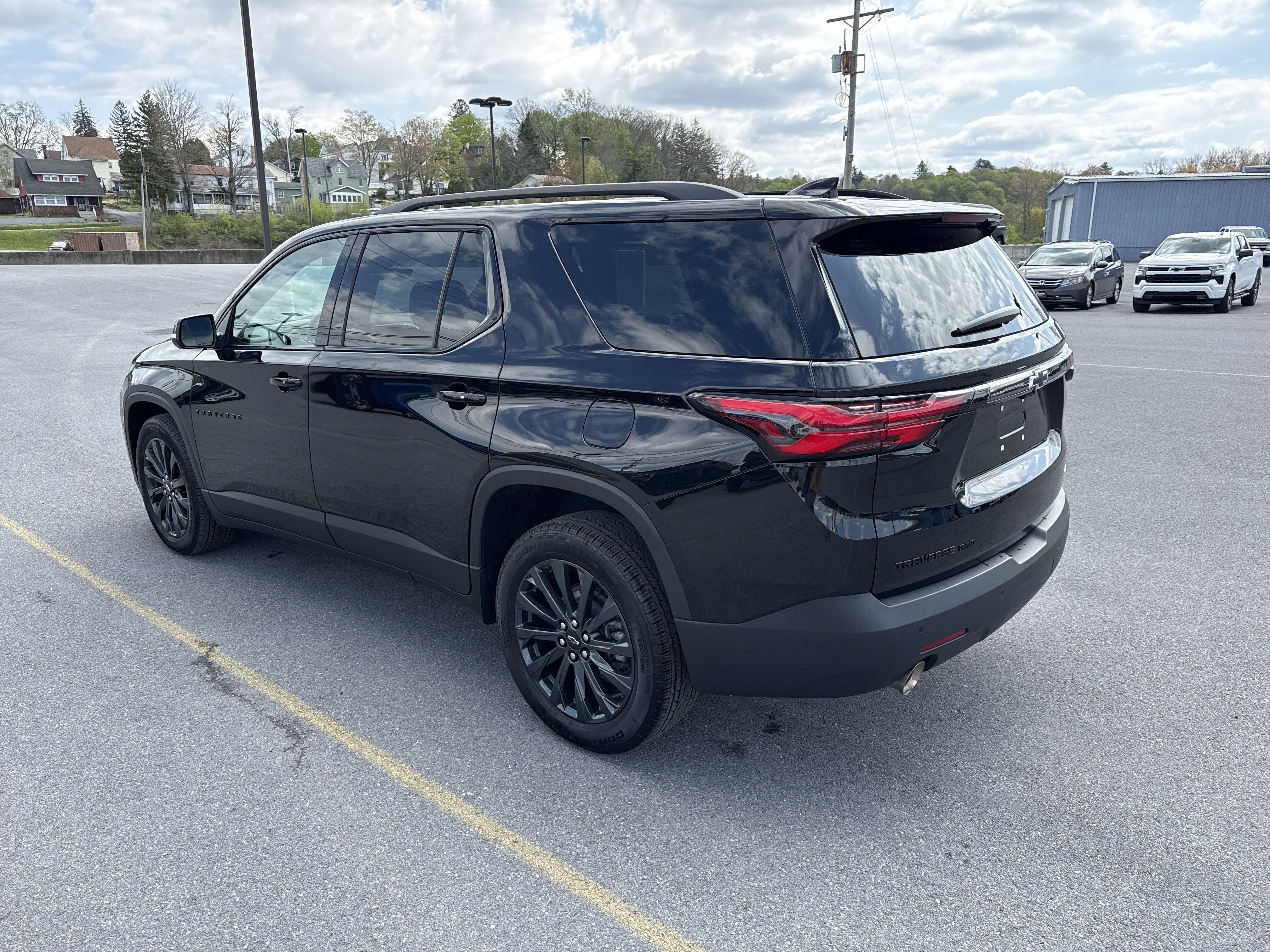 Used 2023 Chevrolet Traverse RS AWD/4WD image 6