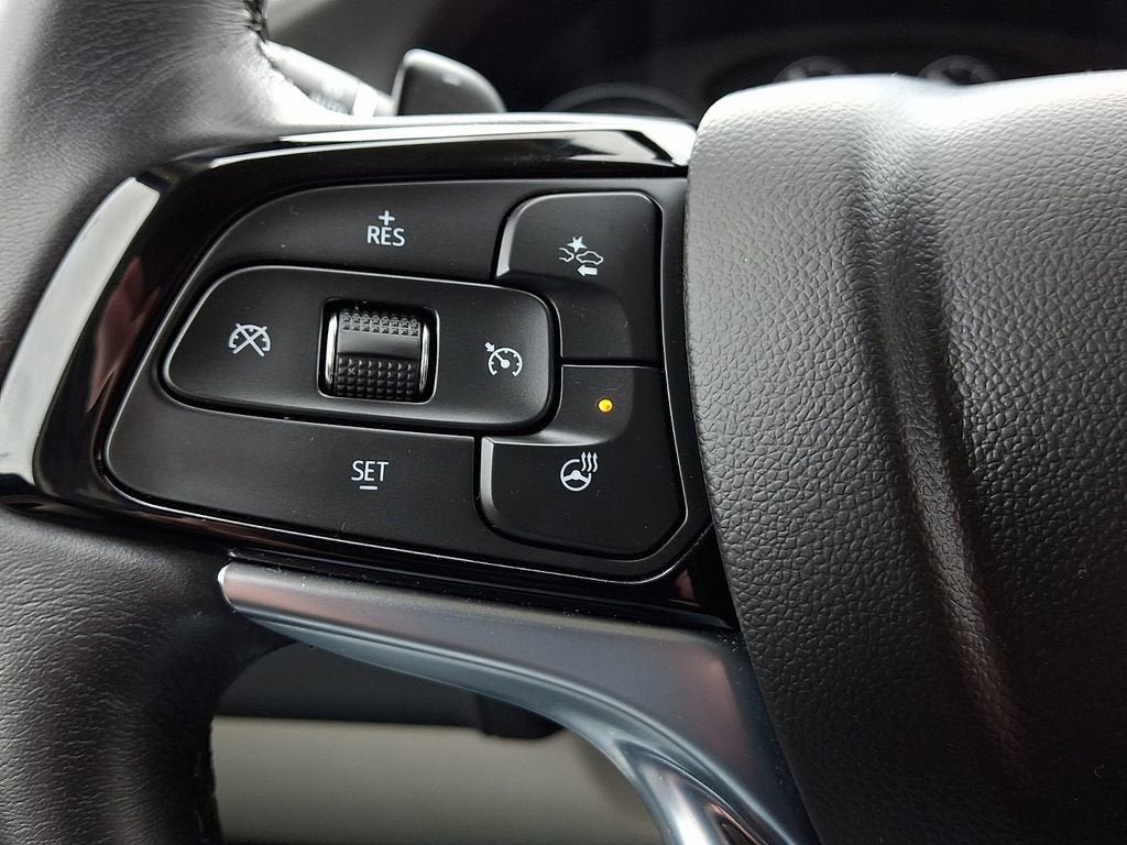 Certified 2023 Buick Enclave Essence FWD image 27