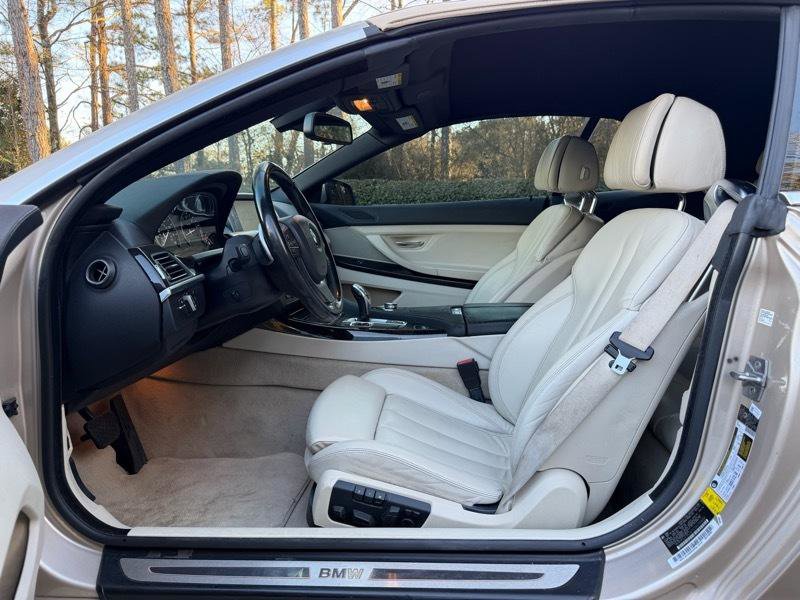 Used 2012 BMW 650i Convertible image 17
