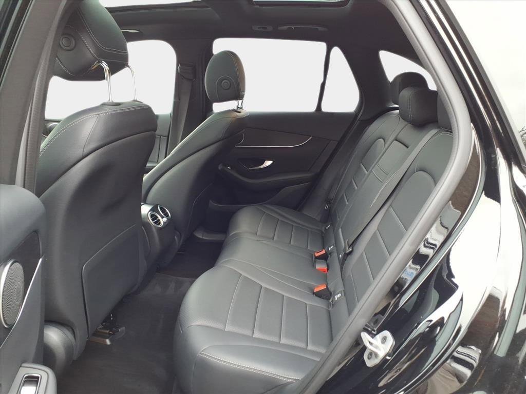 Used 2022 Mercedes-Benz GLC 300 4MATIC image 12