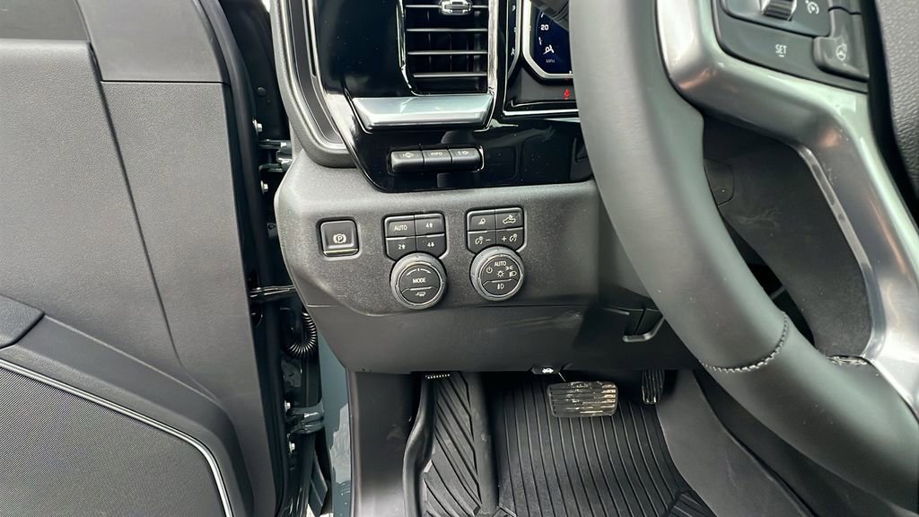 New 2026 Chevrolet Silverado 2500 LTZ w/ LTZ Convenience Package image 20
