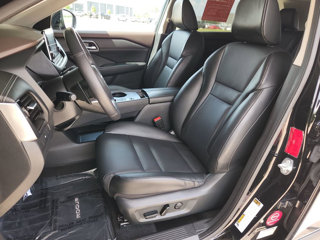 Certified 2021 Nissan Rogue SV w/ Premium Package FWD image 10