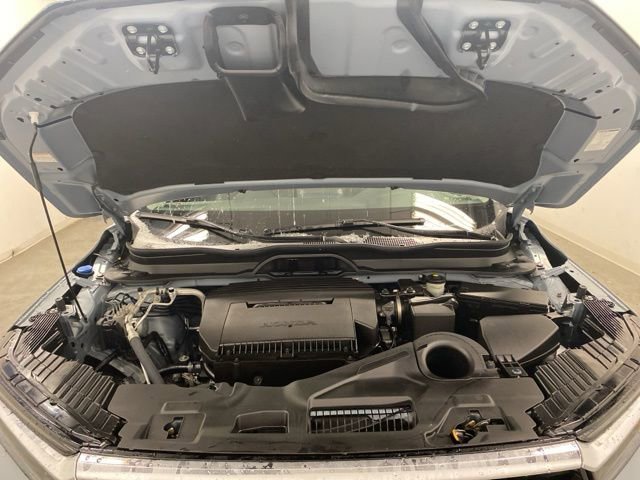 Certified 2025 Honda Pilot Touring image 33