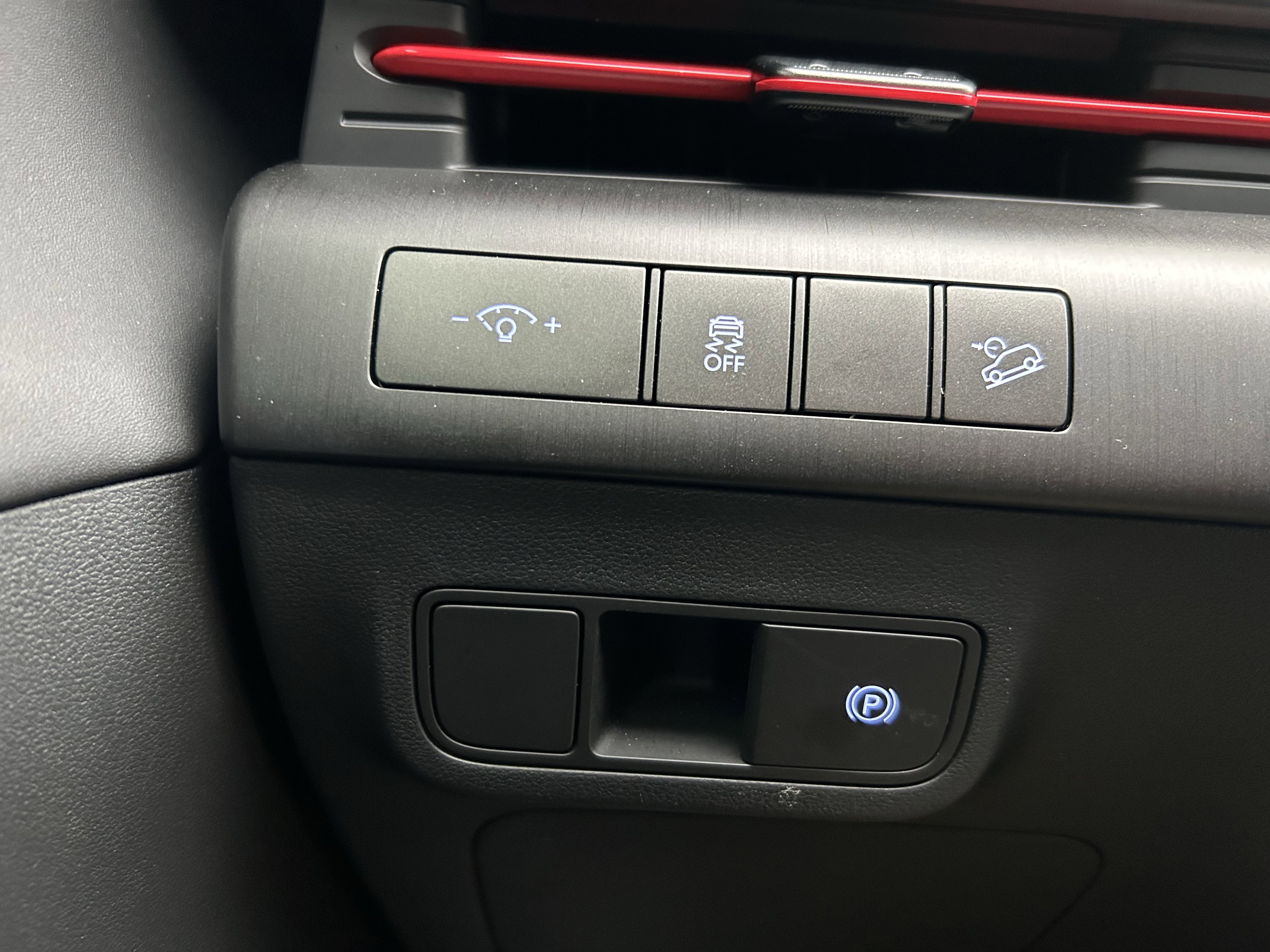 Used 2024 Hyundai Kona N Line image 21