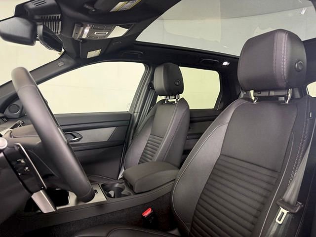 New 2025 Land Rover Discovery Sport Dynamic SE AWD/4WD image 7