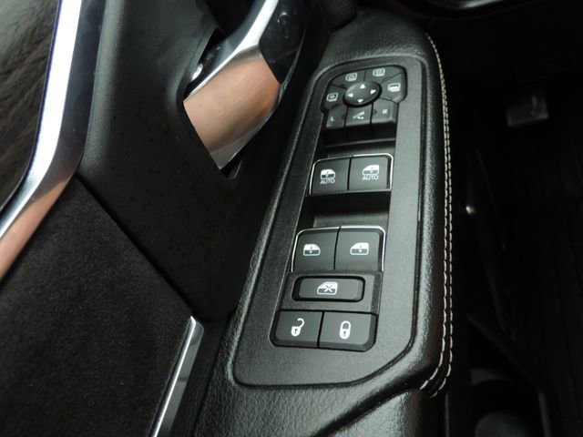 Used 2026 RAM 3500 Laramie w/ Towing Technology Group image 32