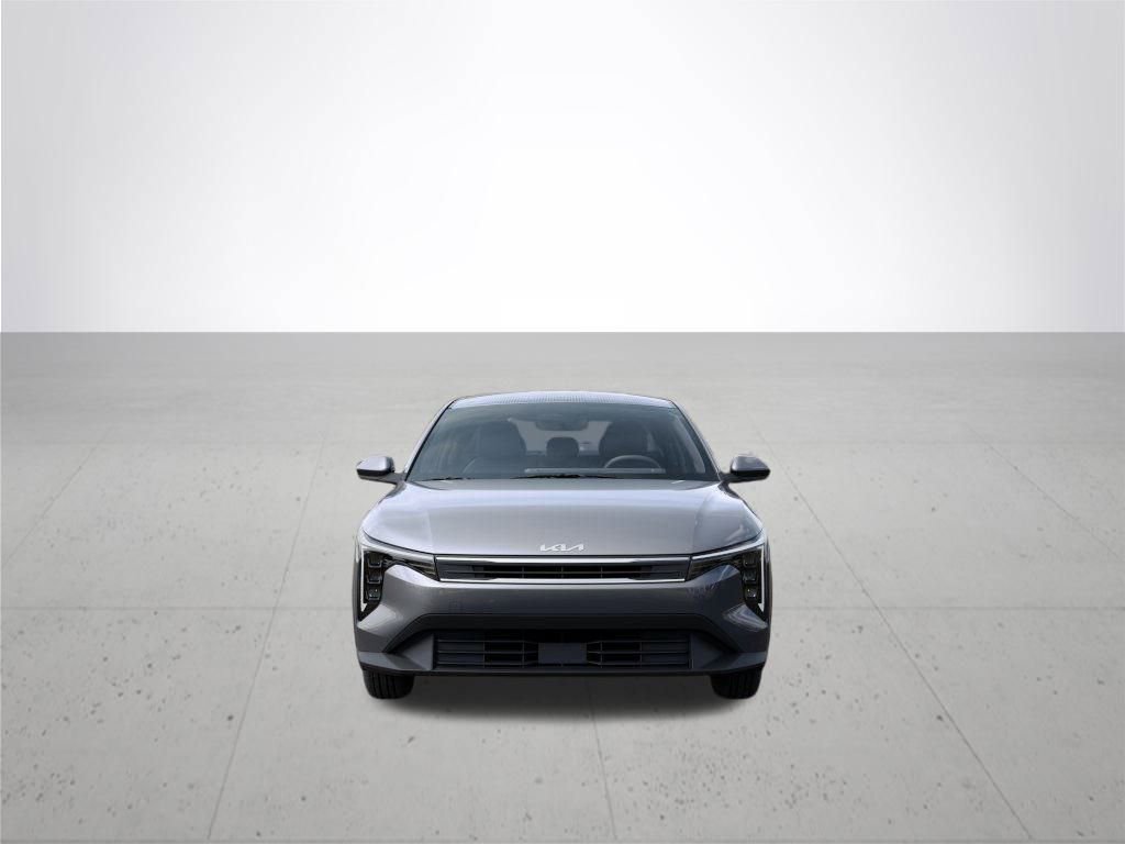 New 2025 Kia K4 LXS image 2