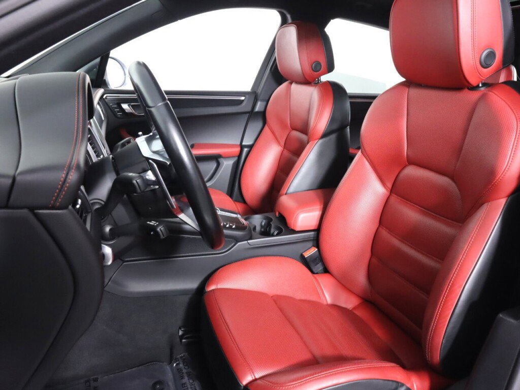 Used 2017 Porsche Macan S image 34