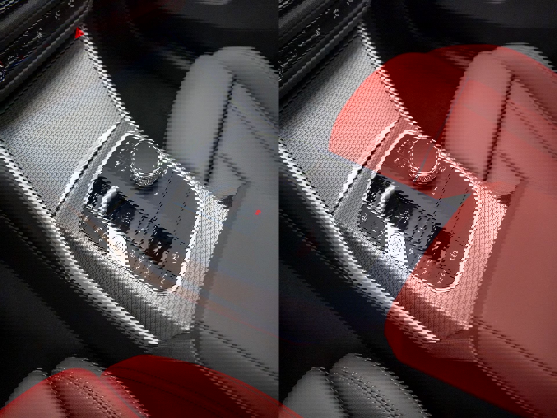 New 2025 BMW 330i xDrive Sedan w/ Convenience Package AWD/4WD image 12