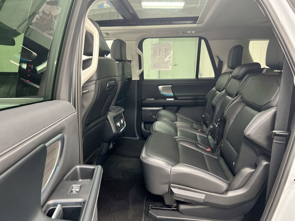 Used 2025 Ford Expedition Max Platinum image 24