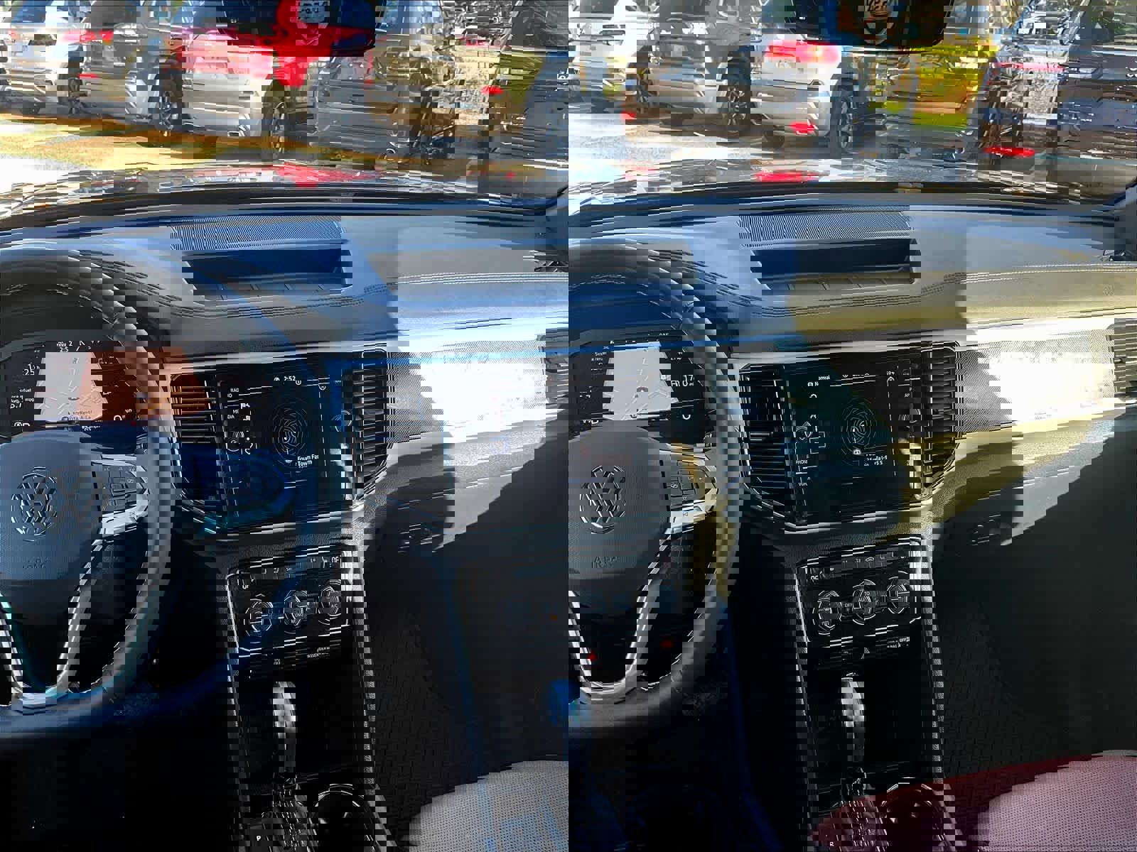 Used 2021 Volkswagen Atlas Cross Sport SEL Premium image 18