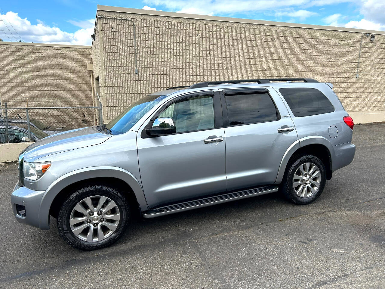 Used 2014 Toyota Sequoia Limited image 8