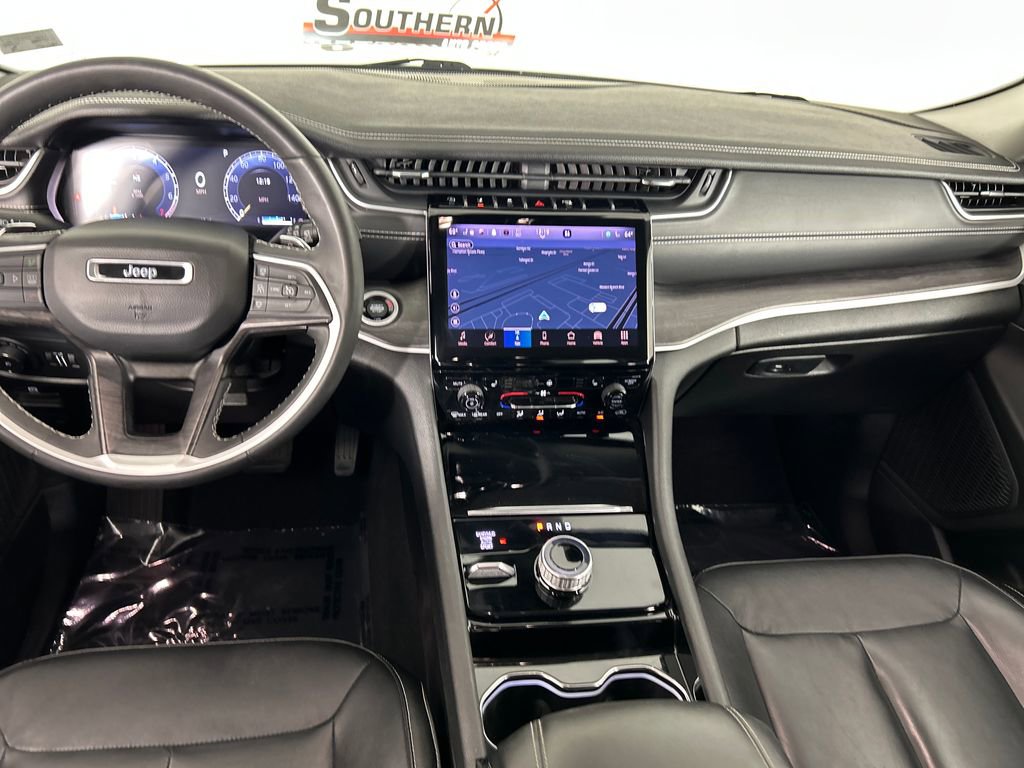 Used 2023 Jeep Grand Cherokee Limited AWD/4WD image 18