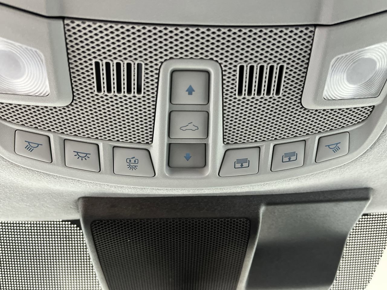 Used 2022 Ford F350 Limited image 31