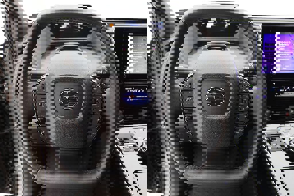 Used 2024 Subaru Solterra Premium image 16