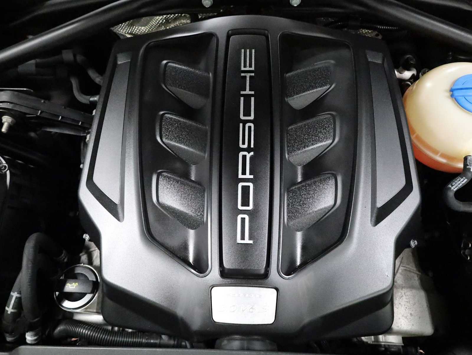 Used 2016 Porsche Macan S AWD/4WD image 42