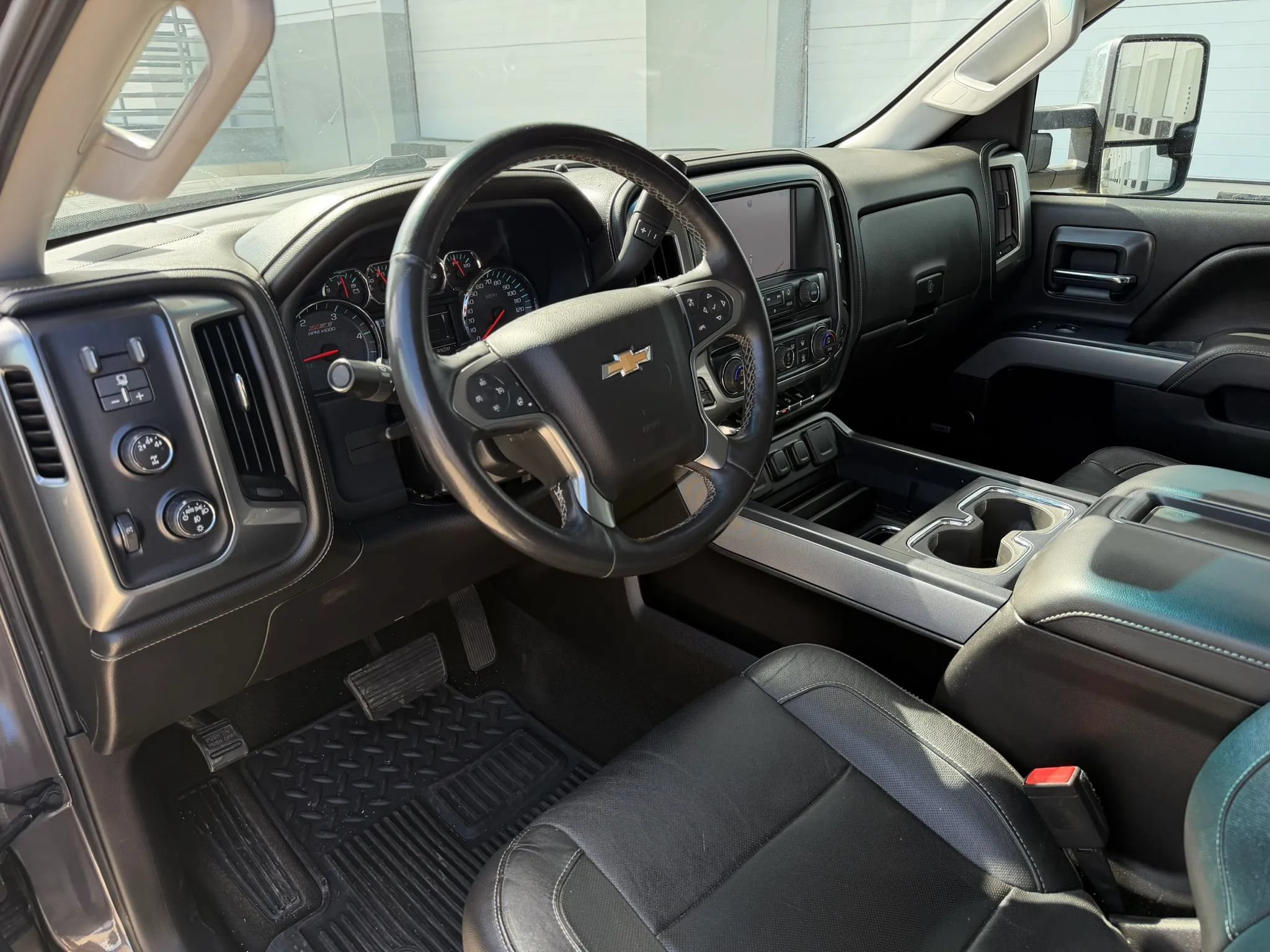 Used 2015 Chevrolet Silverado 3500 LTZ w/ Duramax Plus Package AWD/4WD image 10