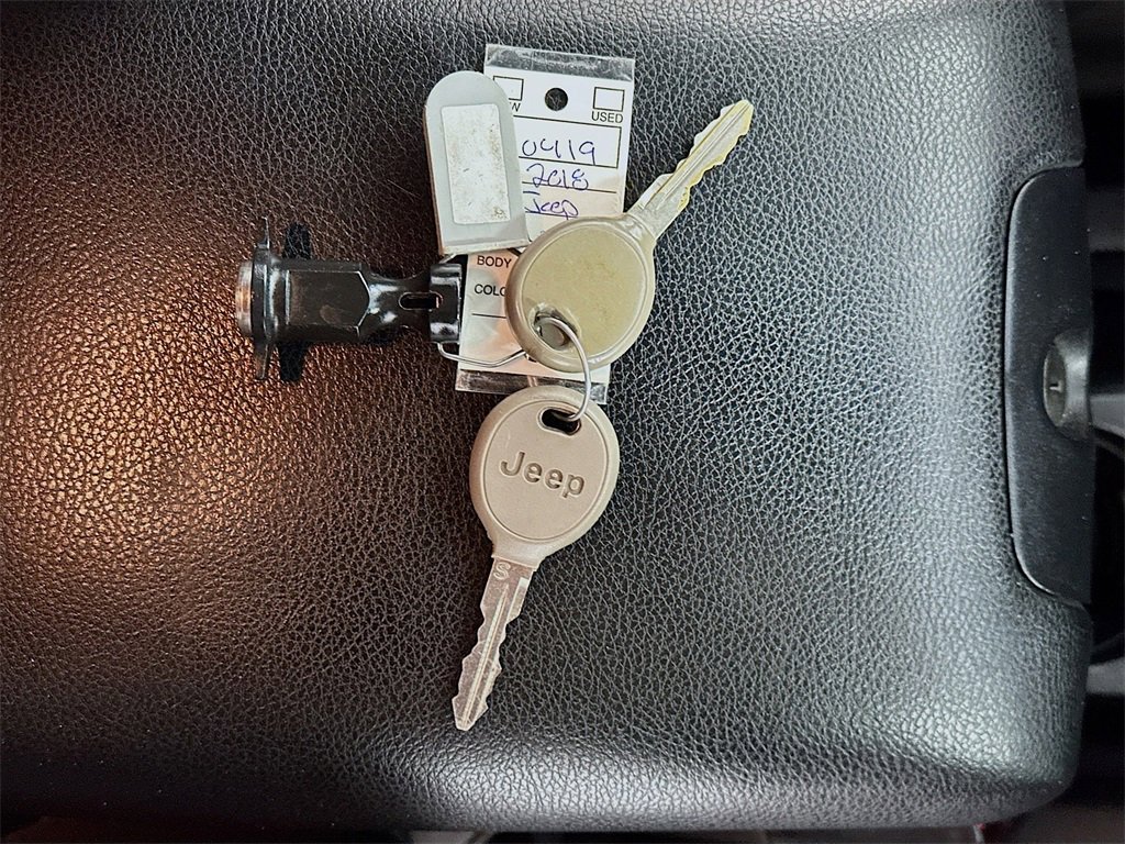 Used 2018 Jeep Wrangler Sport image 33