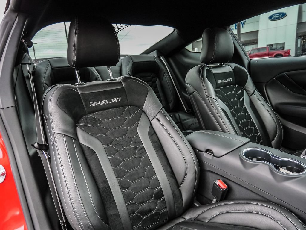 Used 2025 Ford Mustang GT Premium w/ GT Performance Package RWD image 17