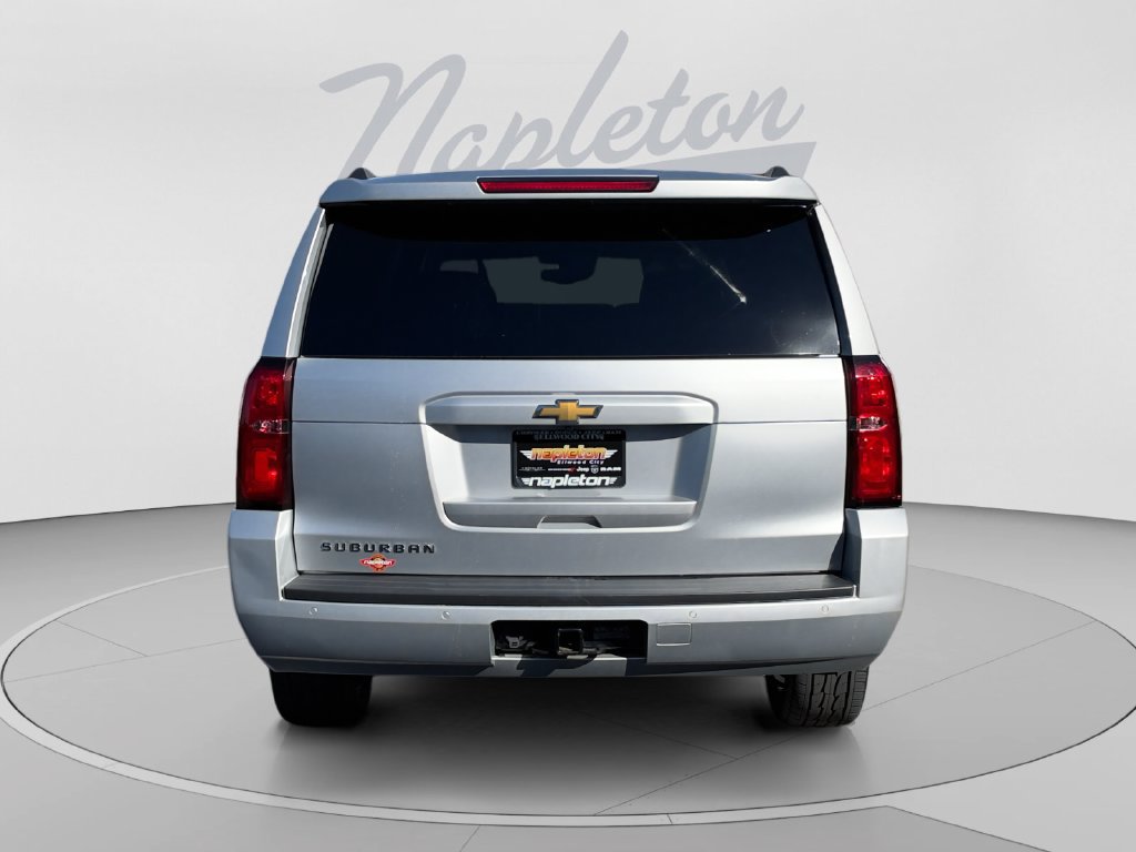 Used 2016 Chevrolet Suburban LT AWD/4WD image 4