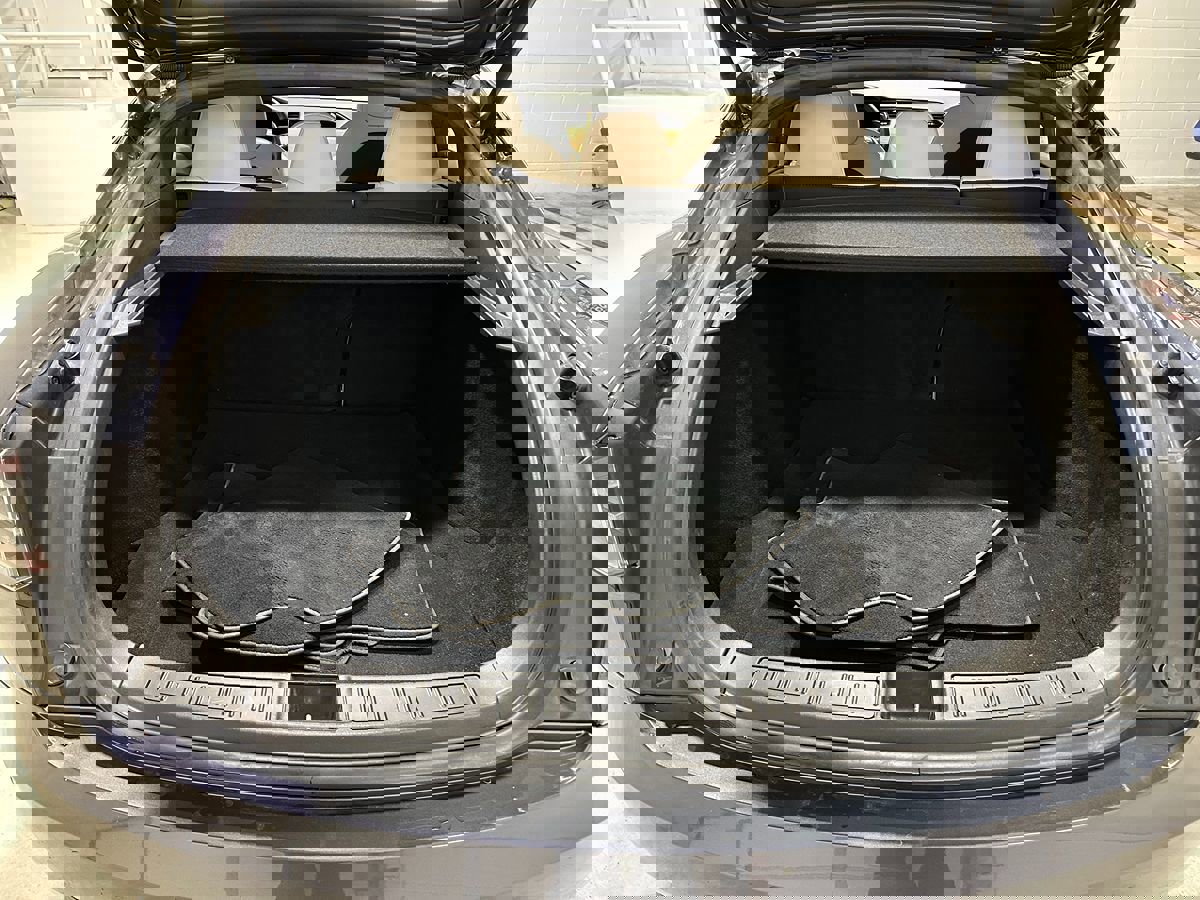Used 2020 Tesla Model S Long Range image 7