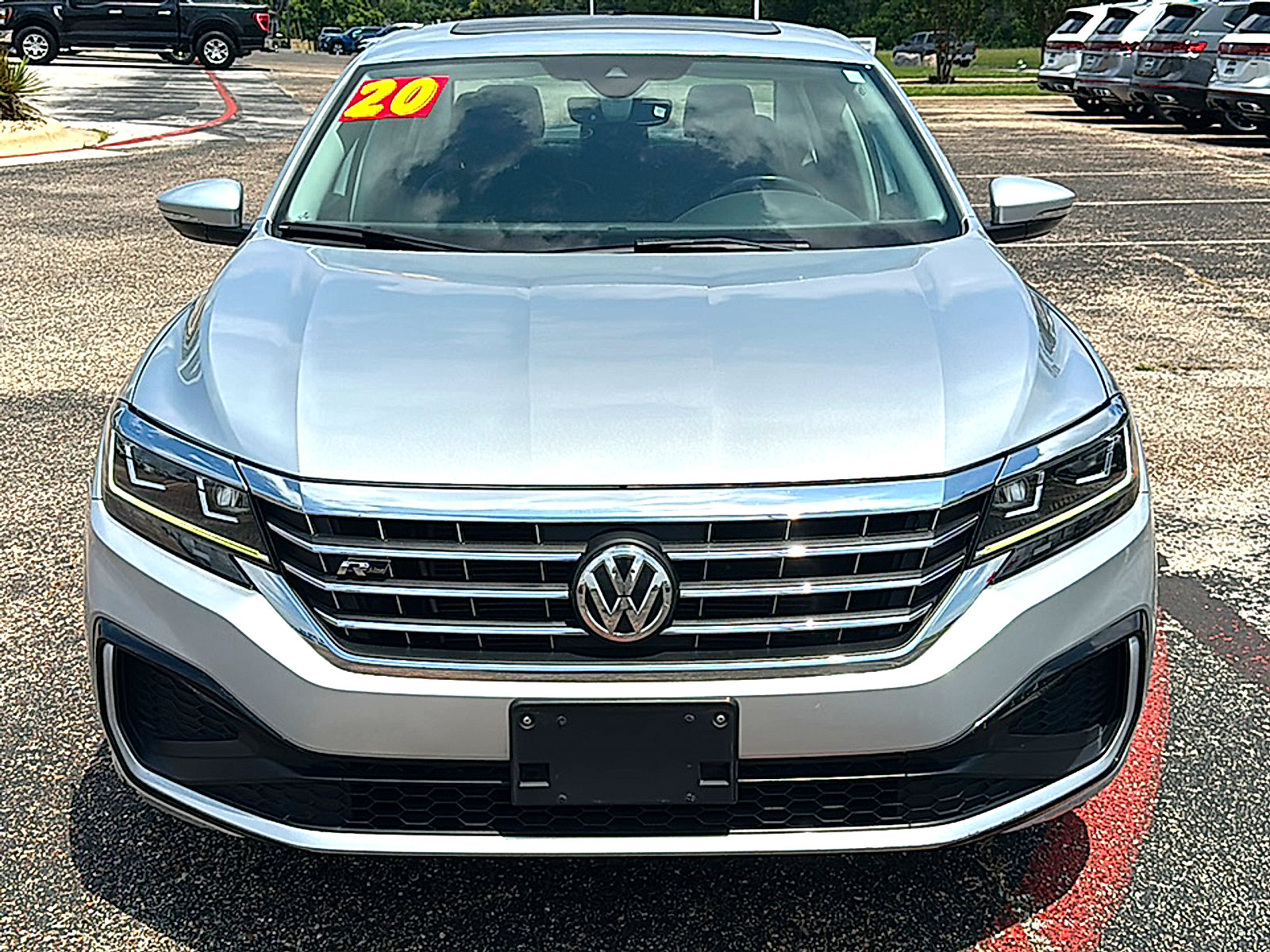 Used 2020 Volkswagen Passat 2.0T R-Line FWD image 11