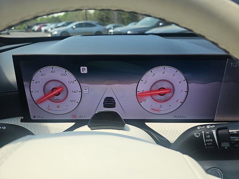 Used 2025 Genesis GV80 3.5T Prestige image 21